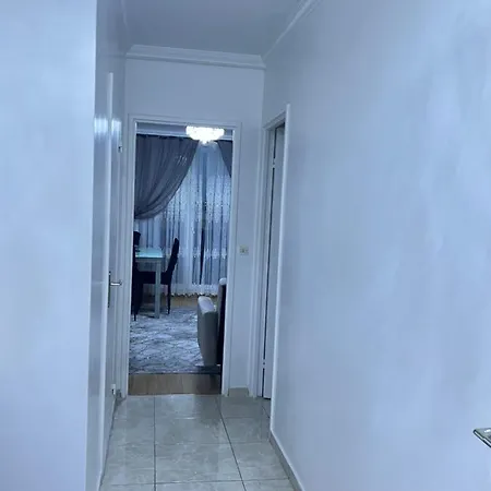 Bel Proche Paris Metro 4 *